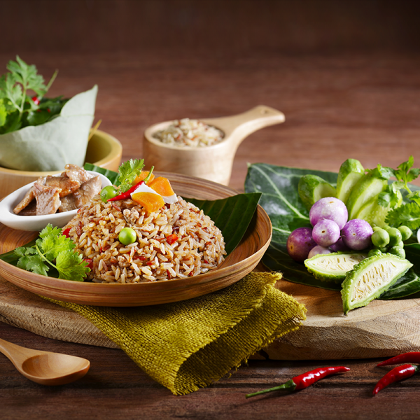 Thai Spicy Shrimp Paste Fried Rice